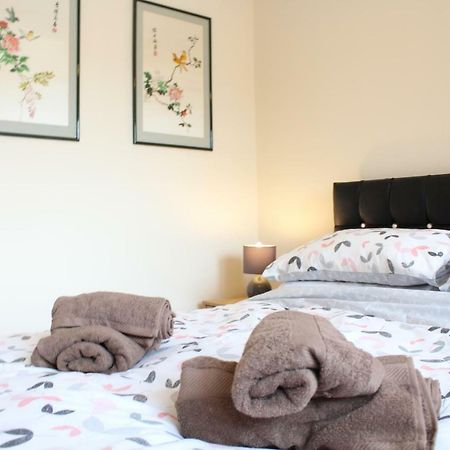 Van Apartments Caerphilly Eksteriør bilde